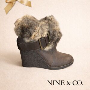 Nine & Co Faux Fur Cuff Wedge Ankle Boots Size 6.5